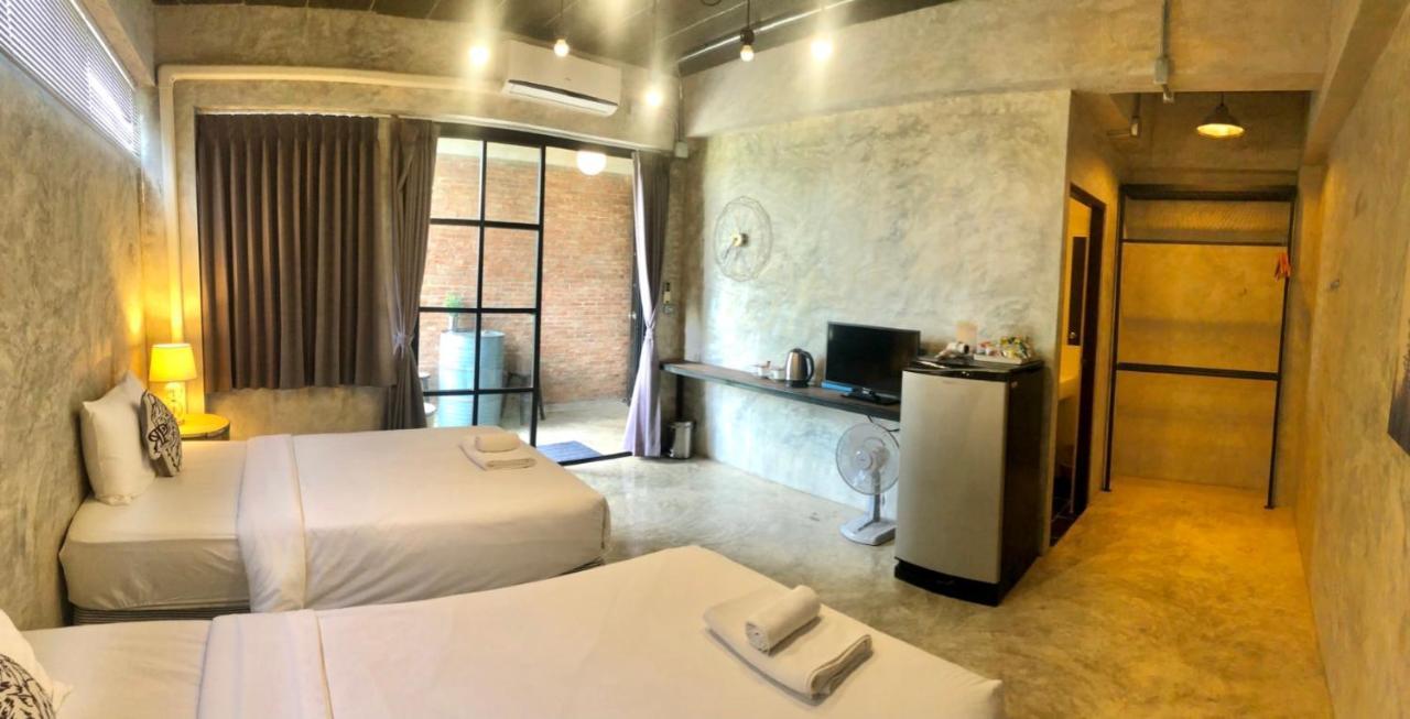 Rumpai Loft Habitat Чиангмай Экстерьер фото
